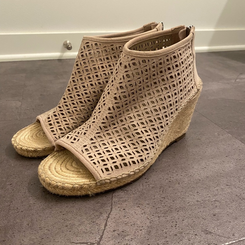 Vince Camuto Lereena Espadrille Wedge Sandals